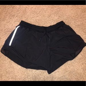 Lululemon hottie hot short long (older version)